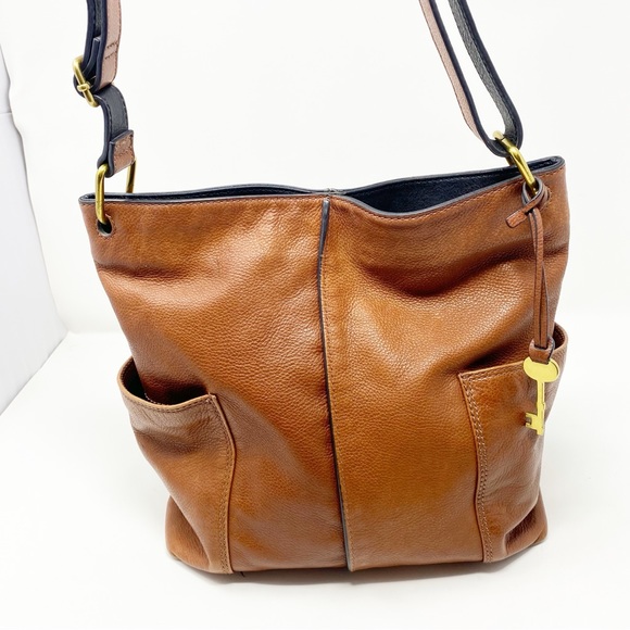 Fossil Leather Shoulder Bag - Picture 3 of 15